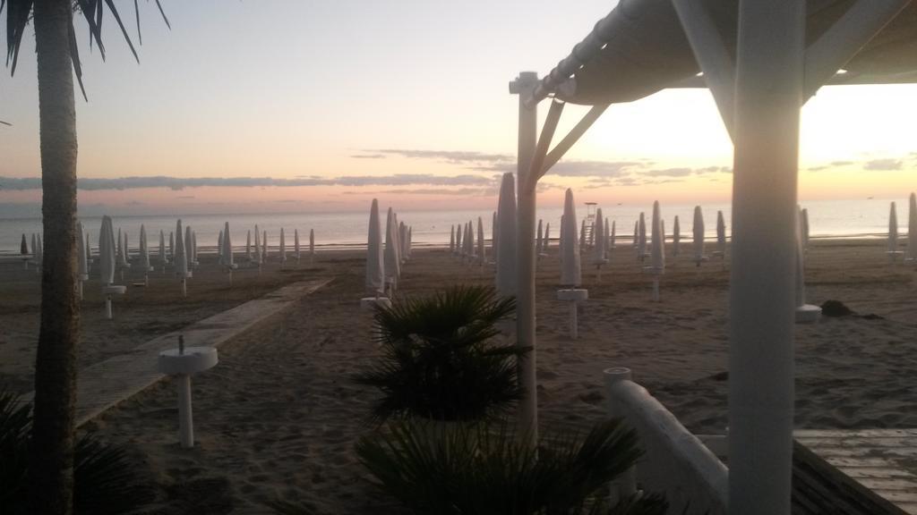 Hotel Caggiari เซนีกัลเลีย ภายนอก รูปภาพ
