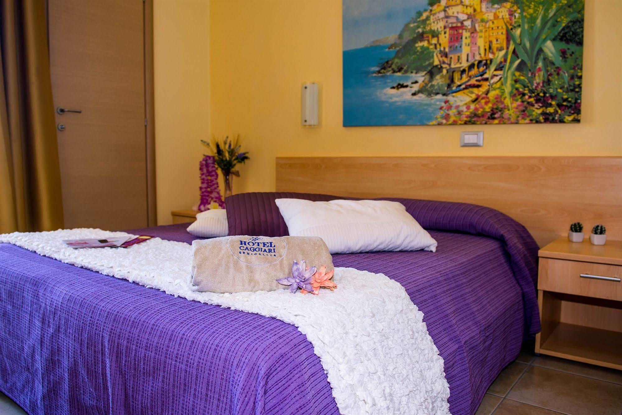 Hotel Caggiari เซนีกัลเลีย ภายนอก รูปภาพ